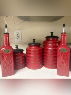 EUC Pier 1 Imports Red Ribbed Ceramic Canister/Oil & Vinegar Set